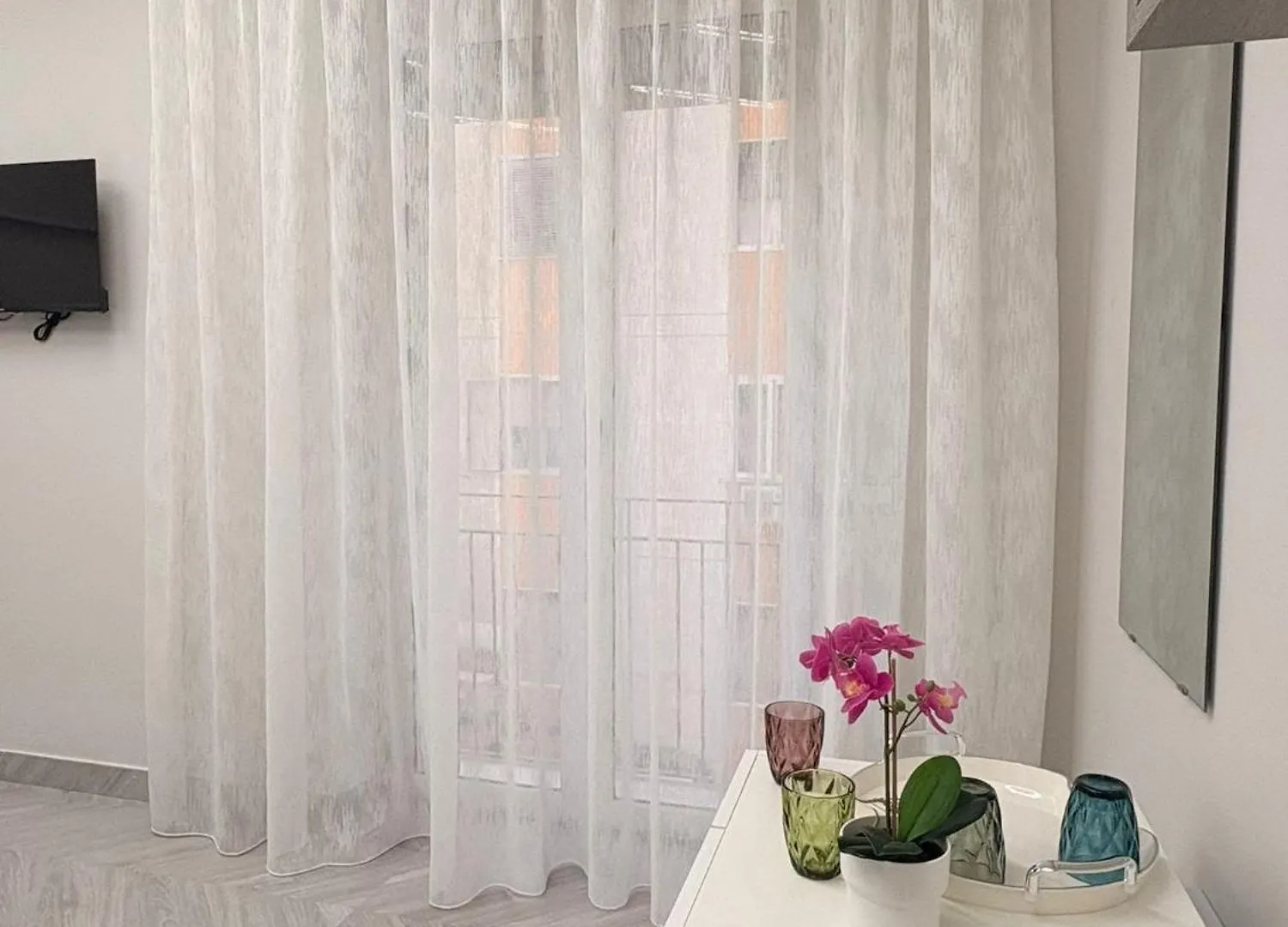 Max Fox Suite نابولي