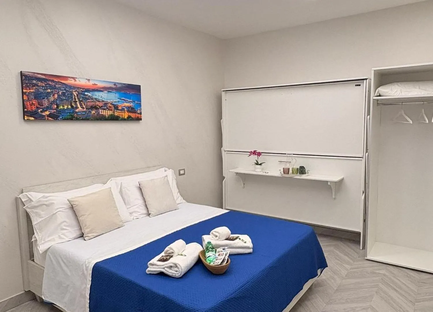 Max Fox Suite نابولي إيطاليا