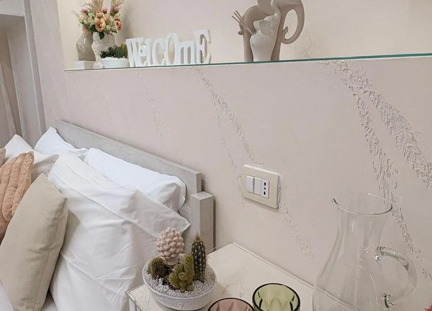 Max Fox Suite نابولي