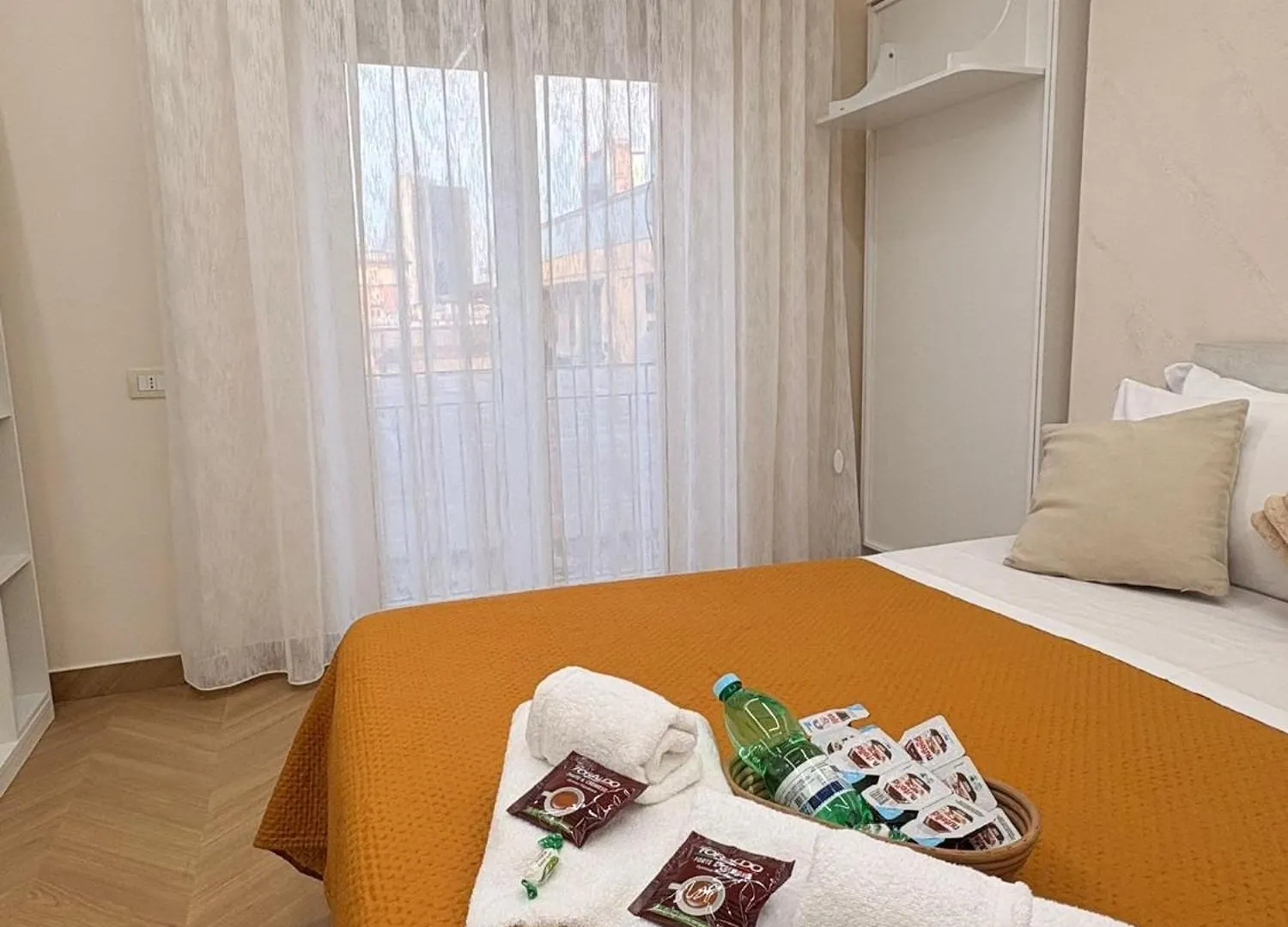 بيت ضيافة Max Fox Suite نابولي